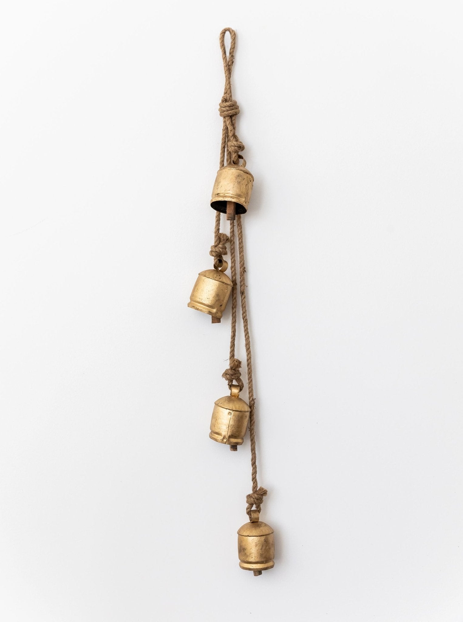 alfie-hanging-bells-915357