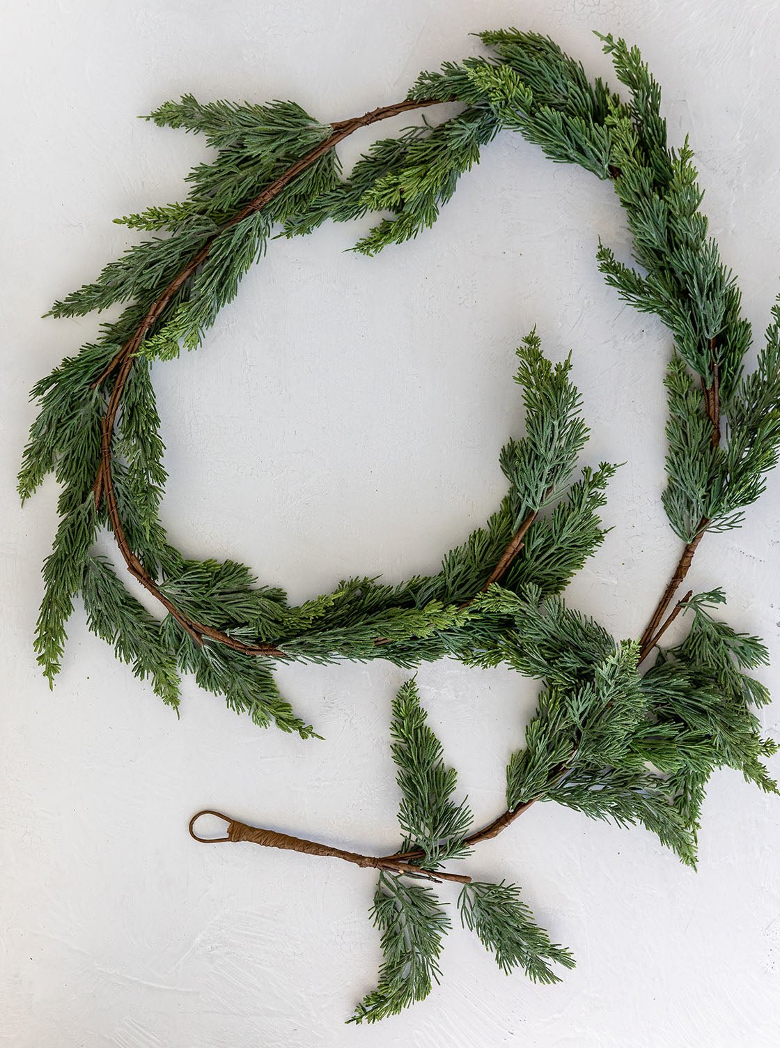 faux-7-cedar-garland-593149